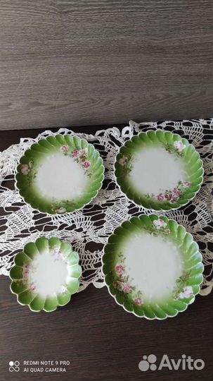 Набор дореволюционных тарелочек