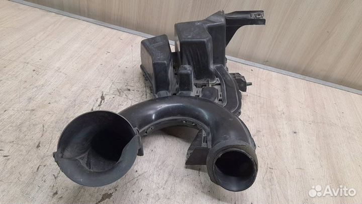 Резонатор воздушного фильтра Nissan Ниссан Juke