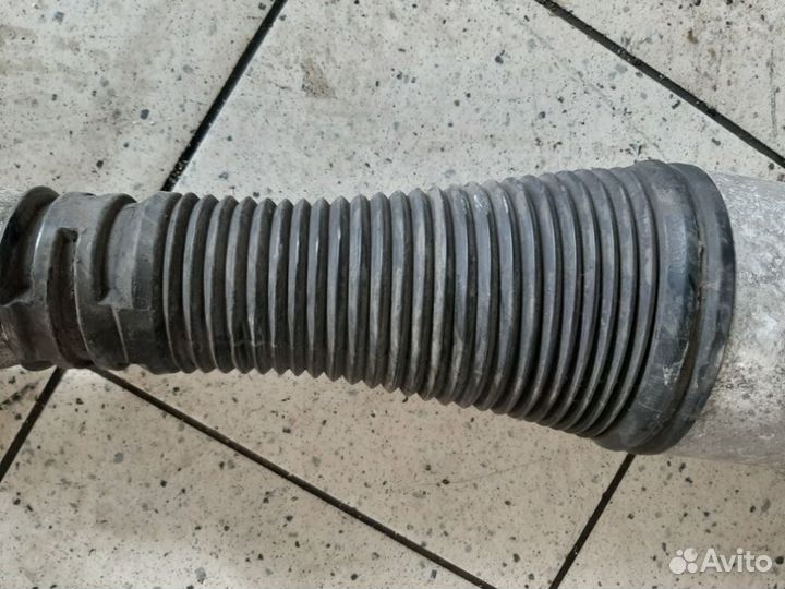 Стойка амортизатора (Пневмоподвеска) задняя левая