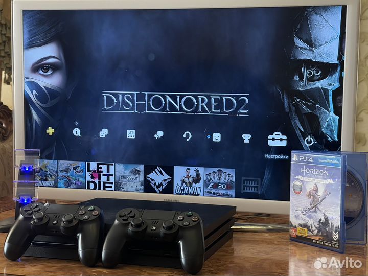 PlayStation 4 Pro CUH-7208B (Много Игр)