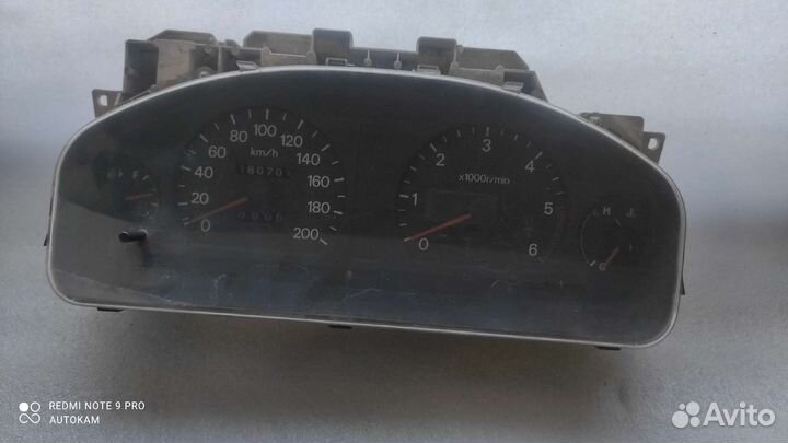 Щиток приборов Mitsubishi Galant 8