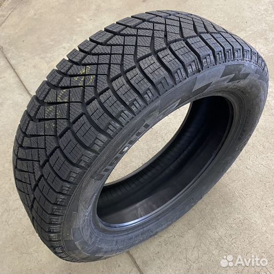 Pirelli Ice Zero FR 225/55 R17 101H