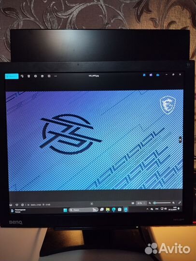 Монитор с видеокартой 7600GT