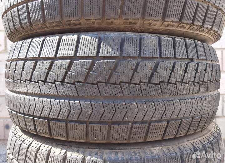 Bridgestone Blizzak VRX 215/55 R17 97V