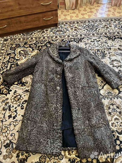 Шуба из каракульчи