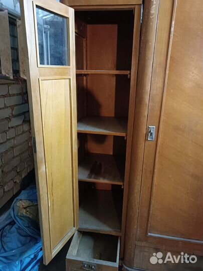 Раритетный шкаф