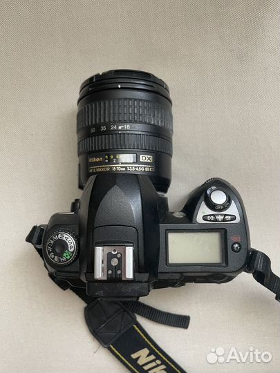 Nikon D70 с объективом