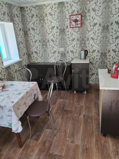 Дом 33,6 м² на участке 6 сот.