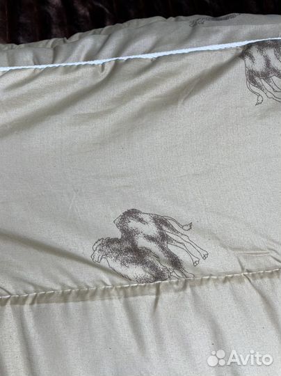 Одеяло верблюжье новое 200*220