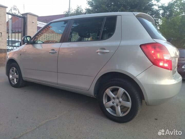 Skoda Fabia 1.6 AT, 2011, 161 000 км