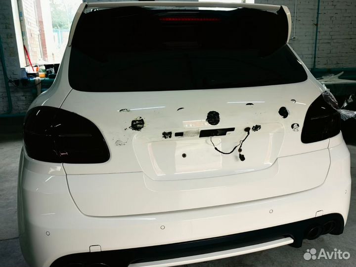 Фонари задние Black Porsche Cayenne 958 LED