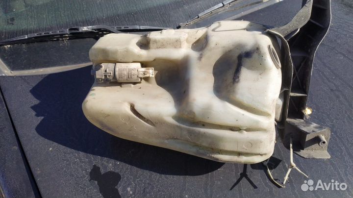 Бачок обывателя Renault Megane II