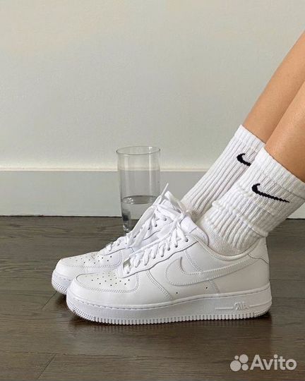 Кроссовки nike air force 1 белые