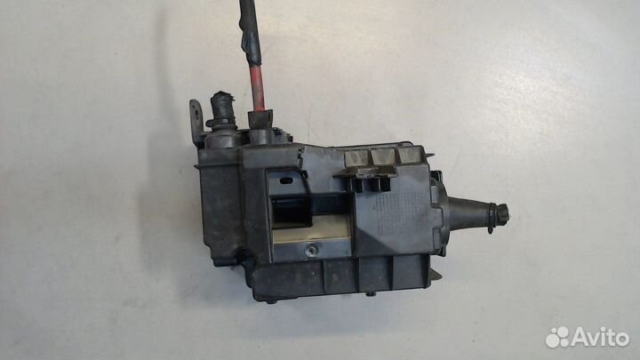 Блок предохранителей Opel Vivaro, 2015