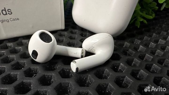 AirPods 3 (гарантия + чехол)