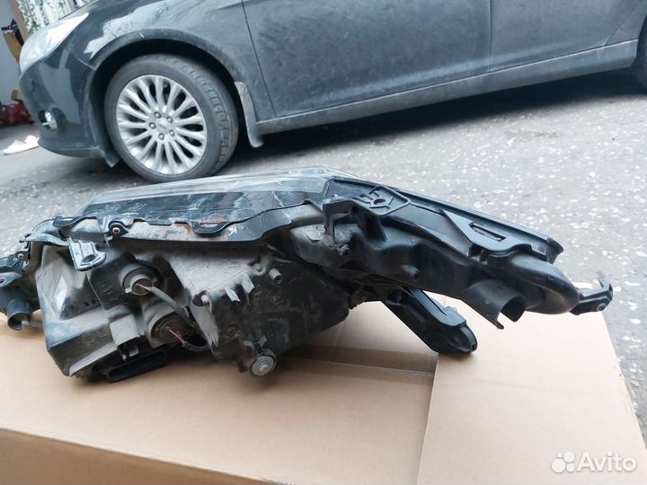 Фары от камри 70