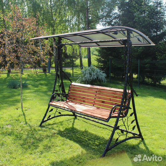 Садовые качели новые