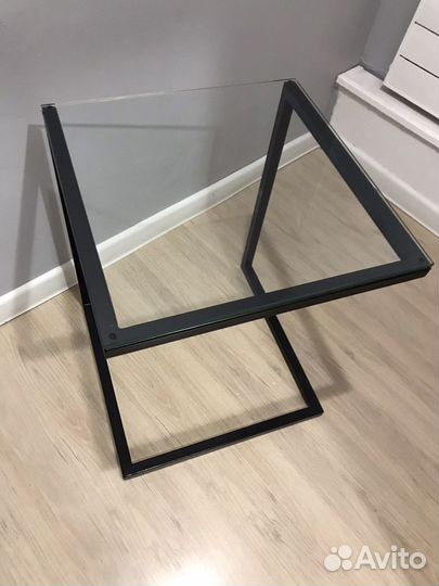 Столик для ноутбука