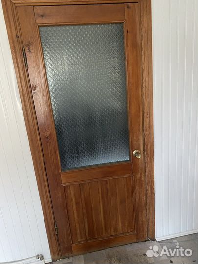 Дверь деревянная