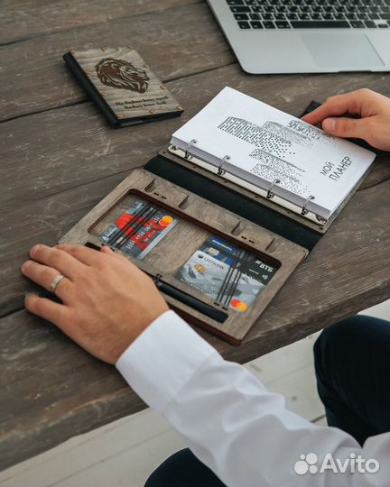 Блокнот деревянный с органайзером