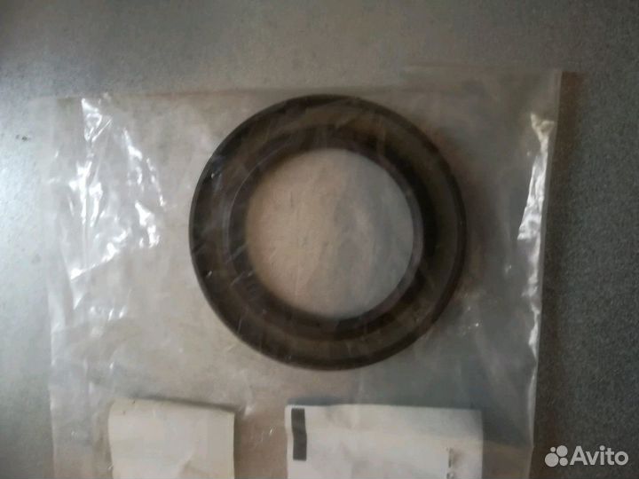 Сальник гидротрансформатора АКПП mazda 3,fokus 2