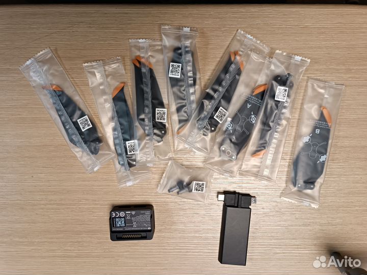 Квадрокоптер дрон DJi Mavic Air 2s fly more combo