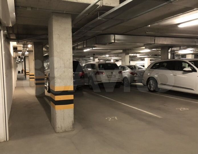 Машиноместо, 14 м²