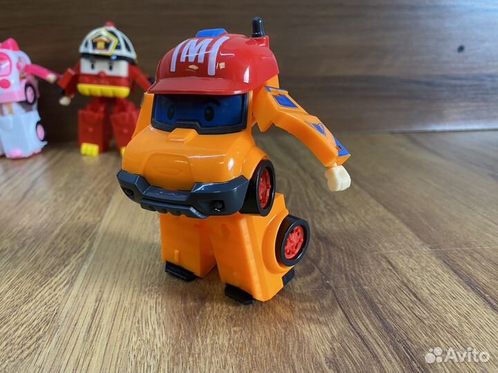 Поли робокар трансформеры каждый в отдельной