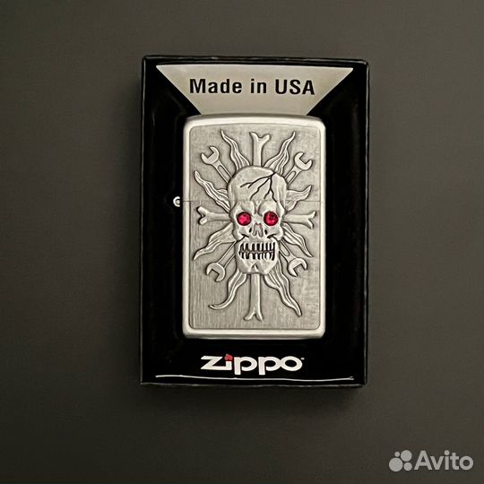 Зажигалка zippo skull.оригинал. немецкий каталог