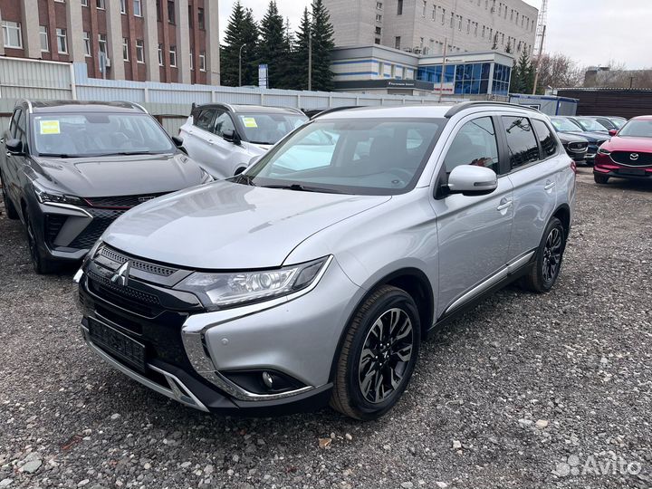 Mitsubishi Outlander 2.0 CVT, 2021, 27 250 км