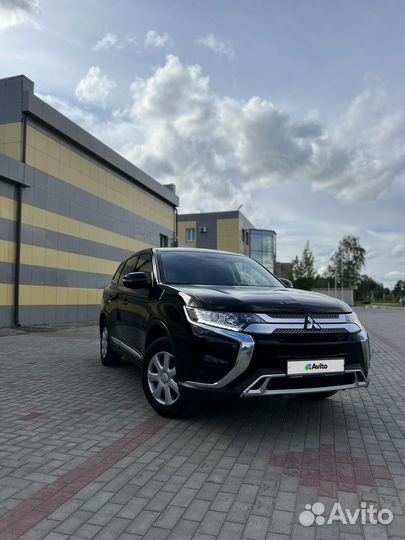 Mitsubishi Outlander 2.0 CVT, 2019, 110 000 км