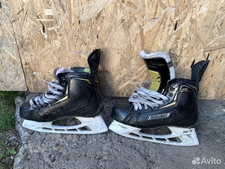 Коньки хоккейные 44 размер 9D Bauer 2S