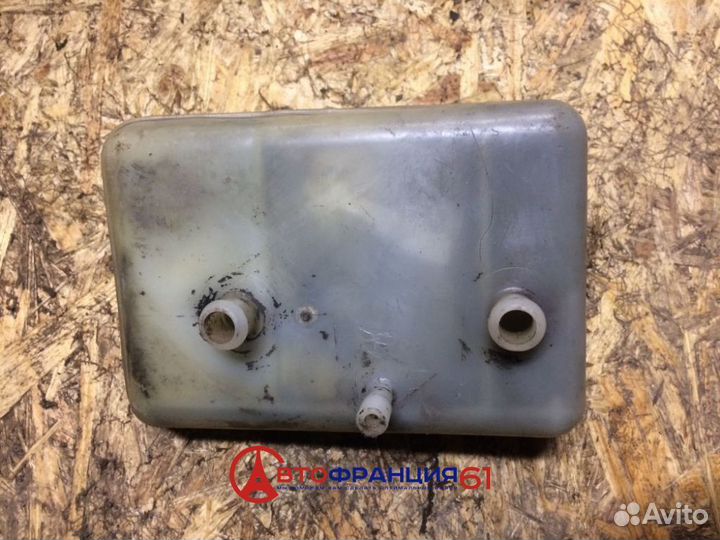 Бачок тормозной, 3350881061 renault trafic, 302584