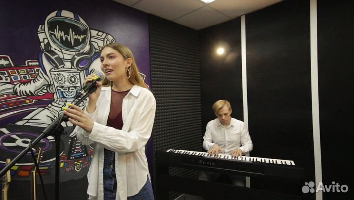 Обучение эстрадному вокалу, фортепиано