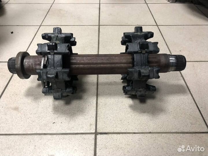 Вал привода гусеницы BRP MXZ renegade 1200