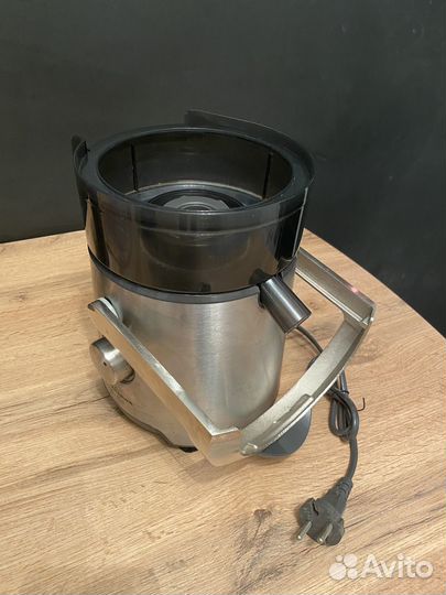 Соковыжималка центрифужная moulinex ju610d10