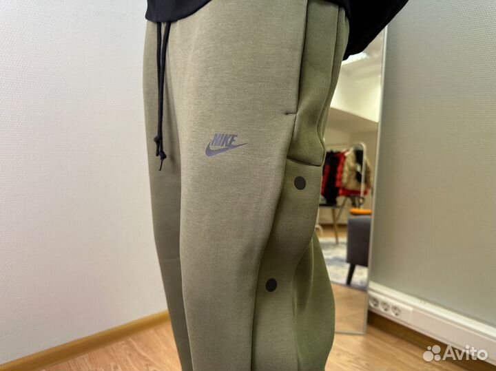 Штаны Nike Tech Fleece широкие Оригинал
