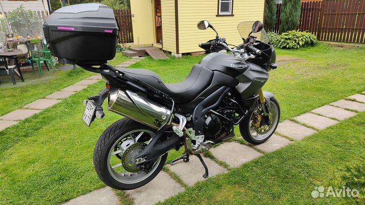 Triumph tiger 1050 SE