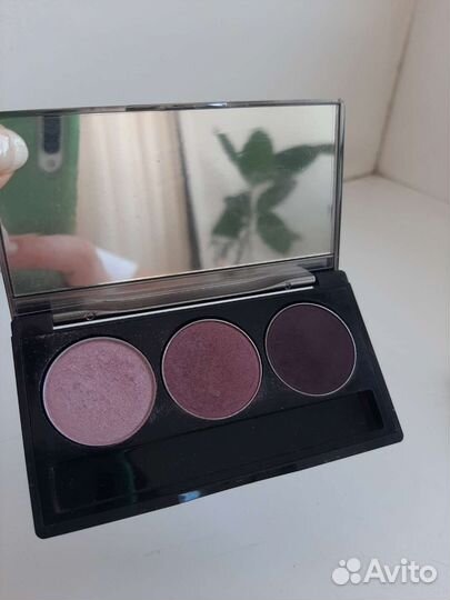 Тени для век