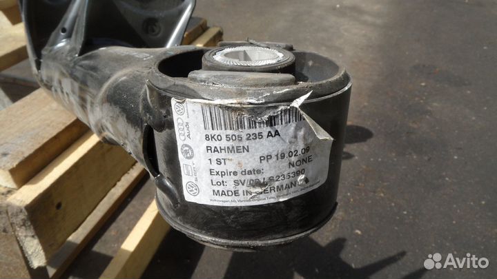 Подрамник задний Audi A4 A5