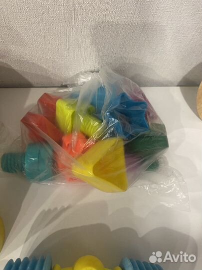 Развивающие игрушки пакетом