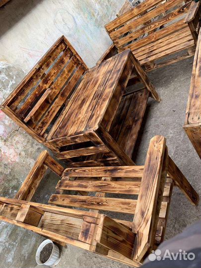 Садовая уличная мебель