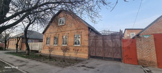 Дом 99 м² на участке 2,7 сот.