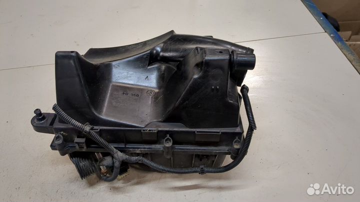 Корпус воздушного фильтра Opel Vectra C, 2004