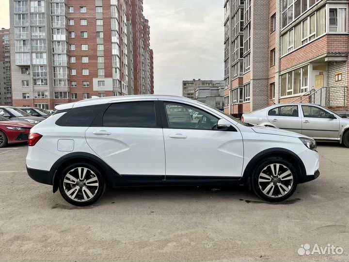 LADA Vesta Cross 1.6 CVT, 2020, 58 200 км