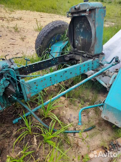 Трактор на запчасти