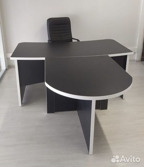 Стол руководителя