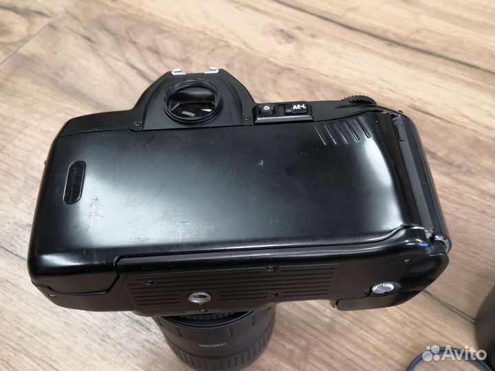 Nikon F-801 AF + Sigma 100-300 mm D 4, 5-6,7 UC