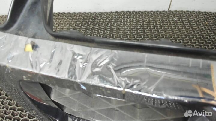 Решетка радиатора Nissan Armada, 2006