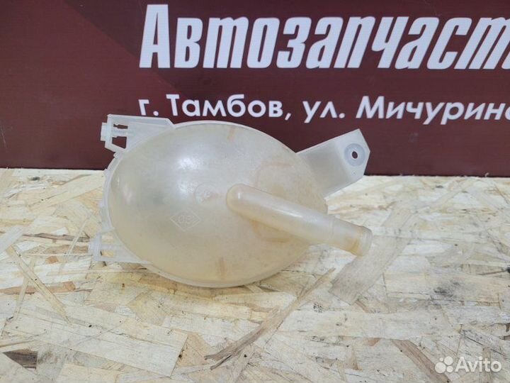 Бачок расширительный Renault Logan